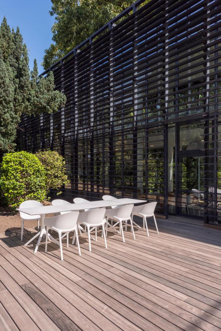 Demaeght zonwering is Renson Premium ambassadeur voor west en Oost-Vlaanderen. bij ons kan u terecht voor alles van zonwering tot outdoor producten van Renson. Camargue Algarve Lapure Carport Pergola terrasoverkapping lamellendak Fixscreen 100 klik hier voor een offerte met korting 