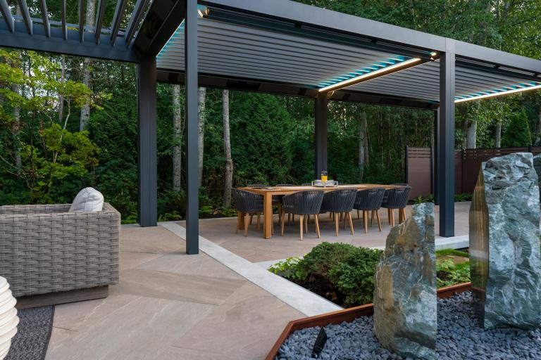 De Renson Algarve is de ideale oplossing als terrasoverkapping bij Demaeght. Een modern en strak design van Belgische kwaliteit. alles is mogelijk om te combineren, een houten wand, linarte gevelbekleding ledverlichting of verwarming. vraag hier uw offerte. Deinze Waregem Kortrijk Tielt Oudenaarde Kluisbergen Ronse Deerlijk Anzegem