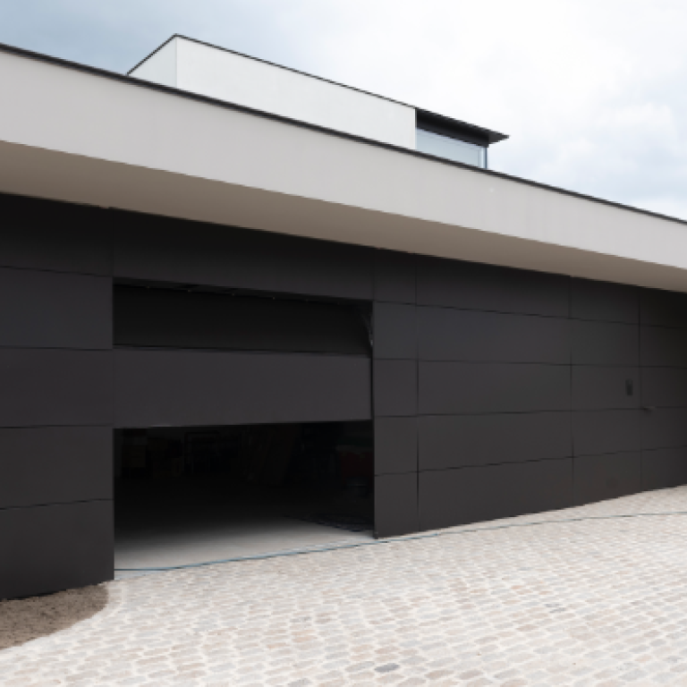 Frager vlakke aluminium gevelbekleding ook verkrijgbaar bij Demaeght bv. Kom langs voor een offerte voor nieuwbouw en renovatie. Wij plaatsen of leveren. Waregem Oostrozebeke Roeselare Deinze Kortrijk Oudenaarde Ronse Kluisbergen Anzegem Kruisem