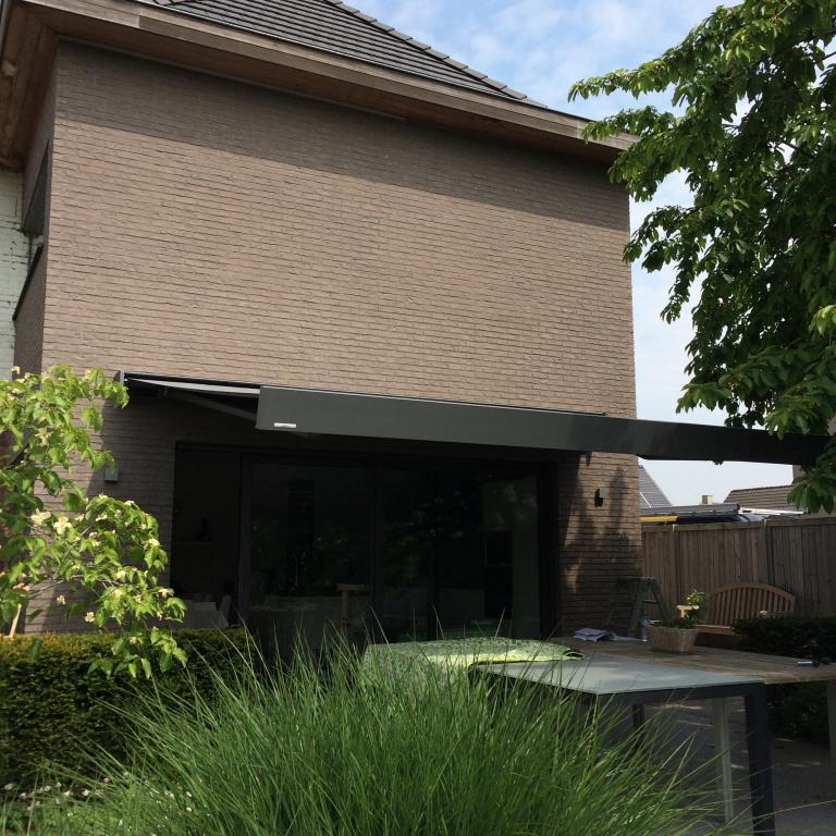 Demaeght zonwering interieur zonneluifel winsol lumisol led verlichting somfy weinor modern landelijk strak nieuwbouw renovatie hoofdverdeler regio Waregem Kortrijk Roeselare Tielt gent