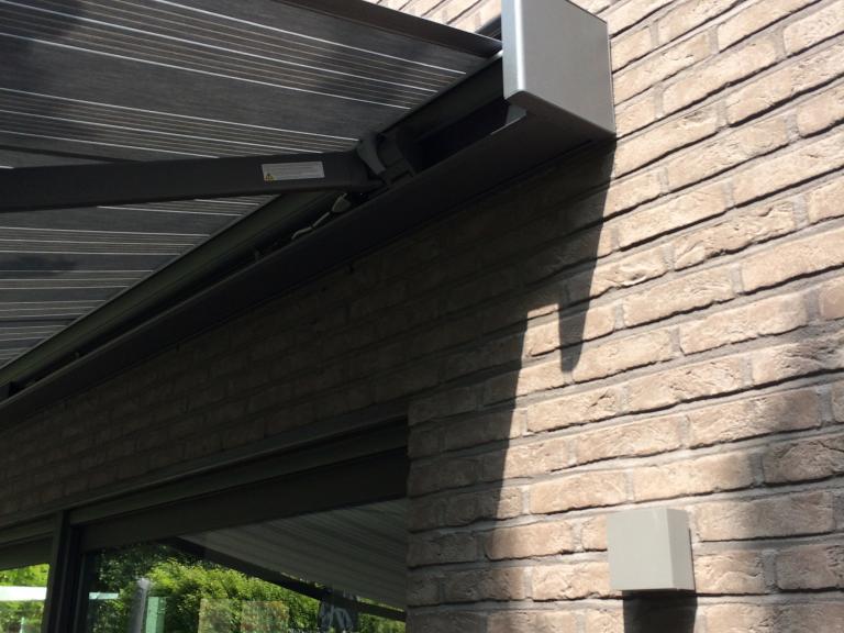 Demaeght zonwering interieur zonneluifel winsol lumisol led verlichting somfy weinor modern landelijk strak nieuwbouw renovatie hoofdverdeler regio Waregem Kortrijk Roeselare Tielt gent