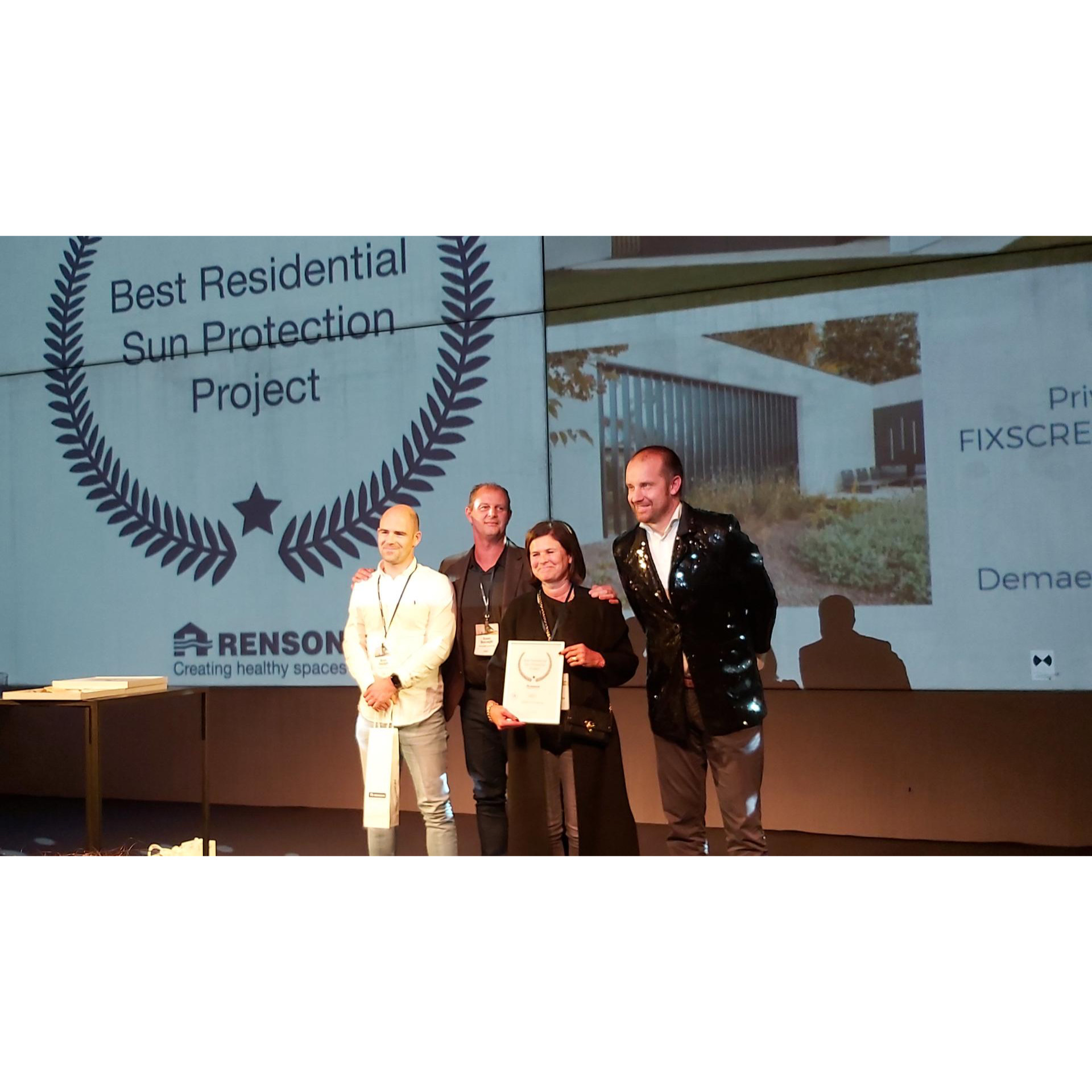 Demaeght zonwering en interieur mocht de Renson Award in ontvangst nemen op de nieuwe site De prijkels te Deinze.